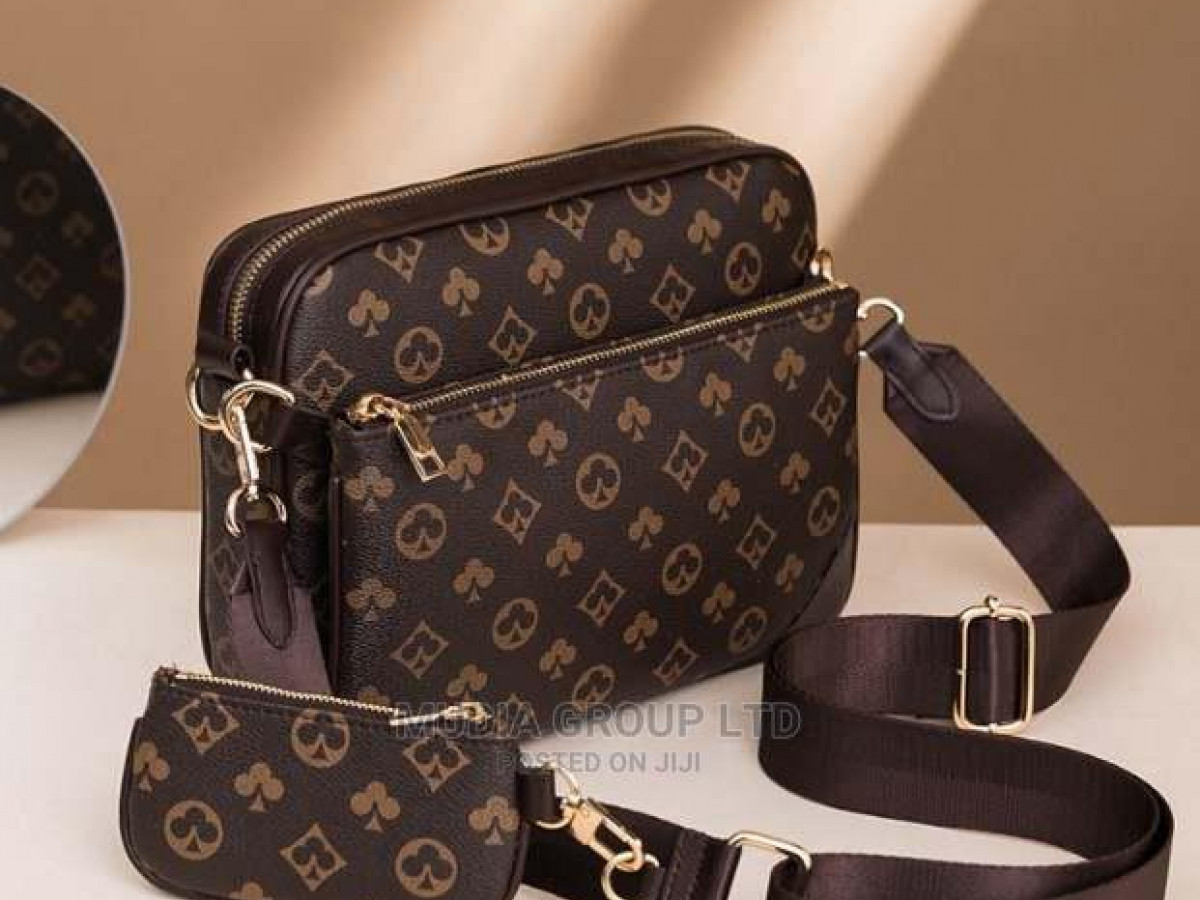 Louis Vuitton Mens Messenger Sling Bag Louis Vuitton Mens Messenger Sling Bag