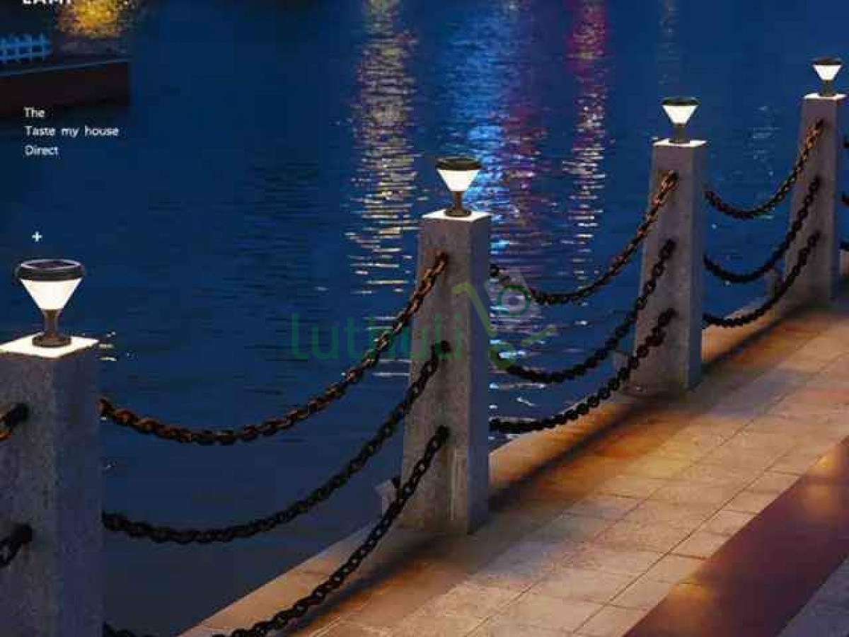 Solar powered gates lights/pillar liggts. Solar powered gates lights/pillar liggts.