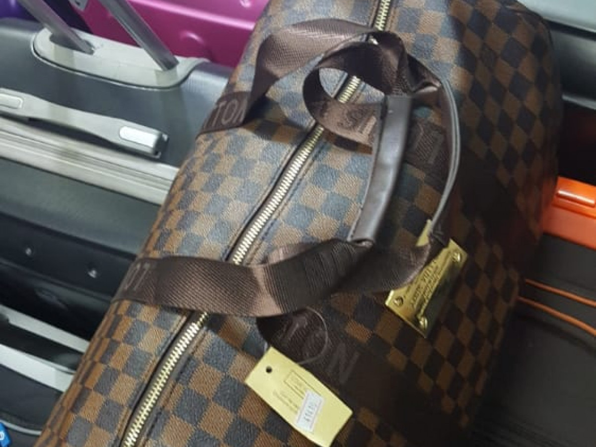 Leathfocus Leather Travel Luggage Bag. Leathfocus Leather Travel Luggage Bag.