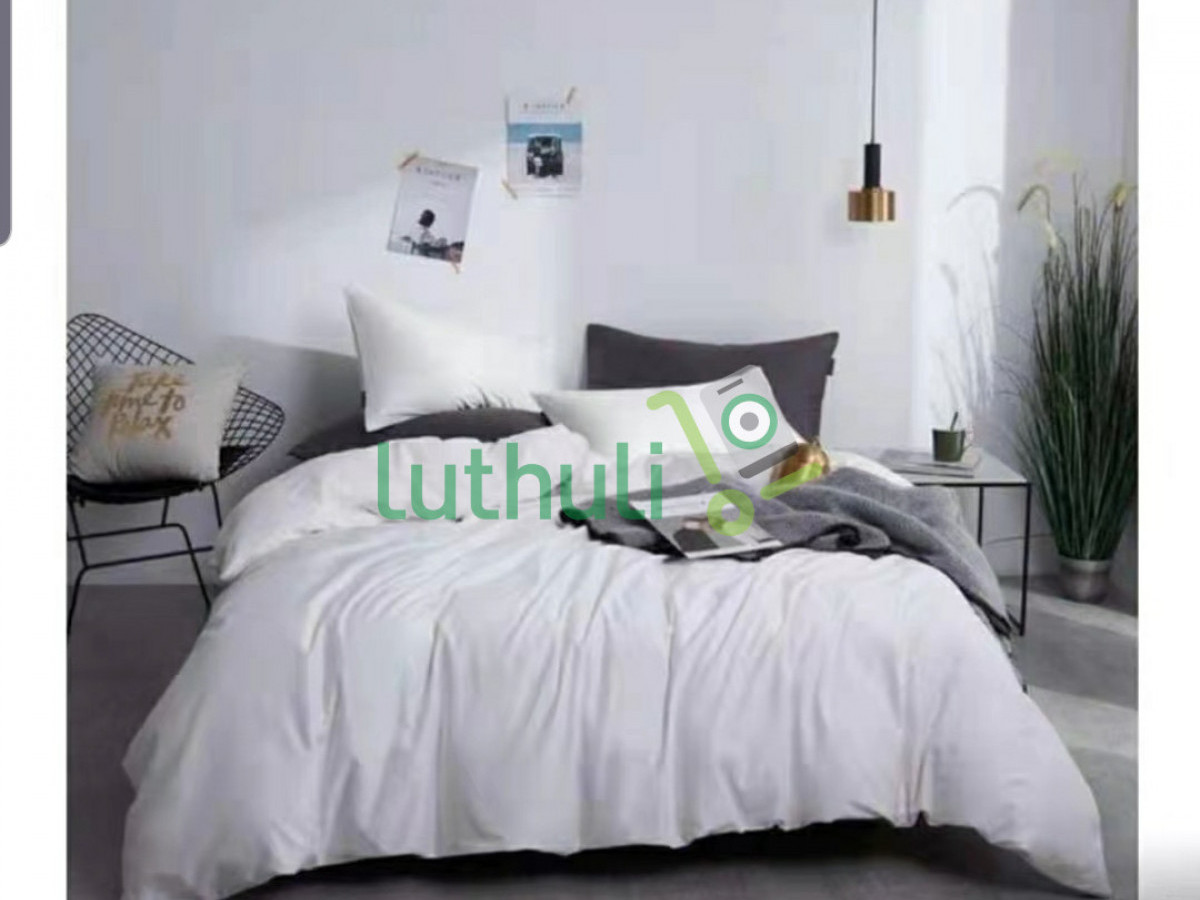 White Duvet covers size1 bedsheet,4cases ,1 White Duvet covers size1 bedsheet,4cases ,1