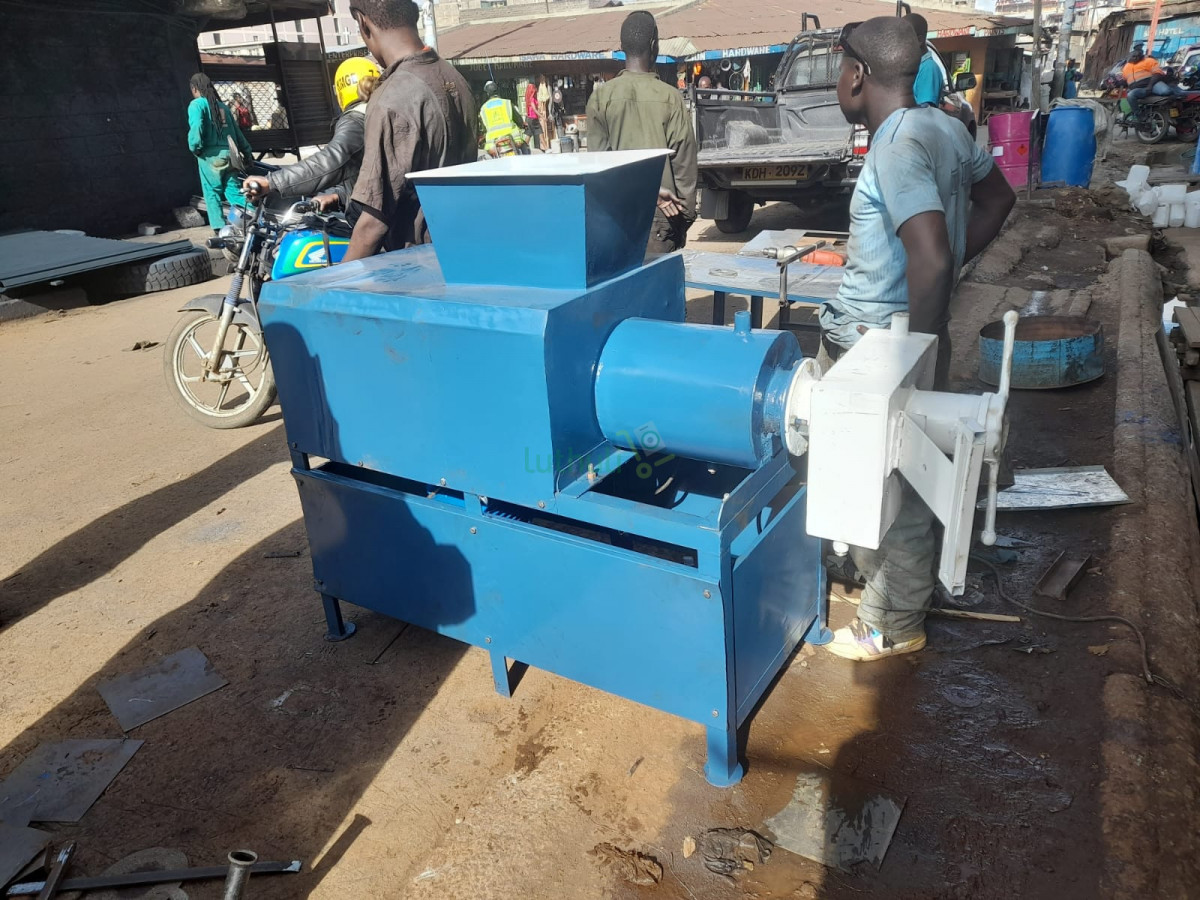 BAR SOAP MAKING MACHINE BAR SOAP MAKING MACHINE