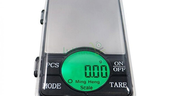 Ming Heng 0.01 pocket scale.