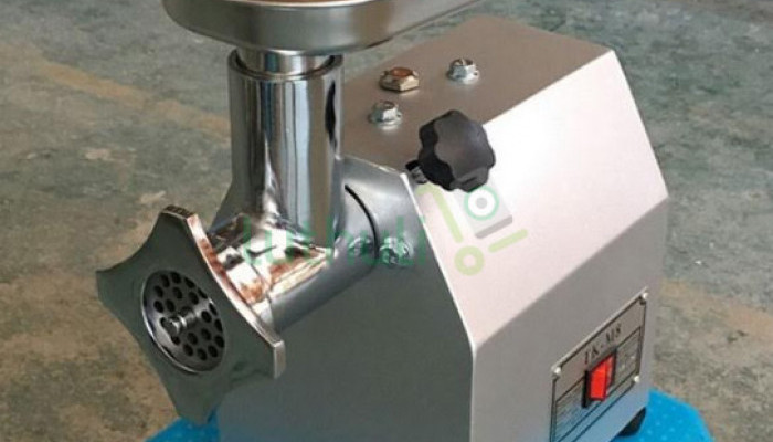 Minced meat grinder machine