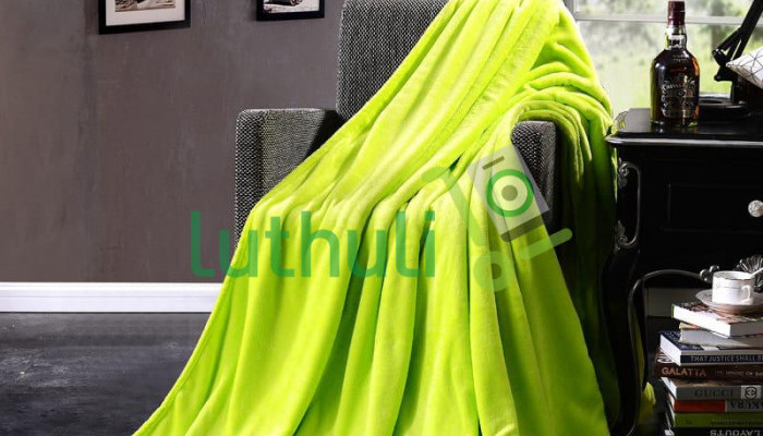Super Soft Fleece Plush Lightweight Blanket