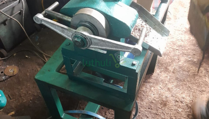 OIL PRESS MACHINE
